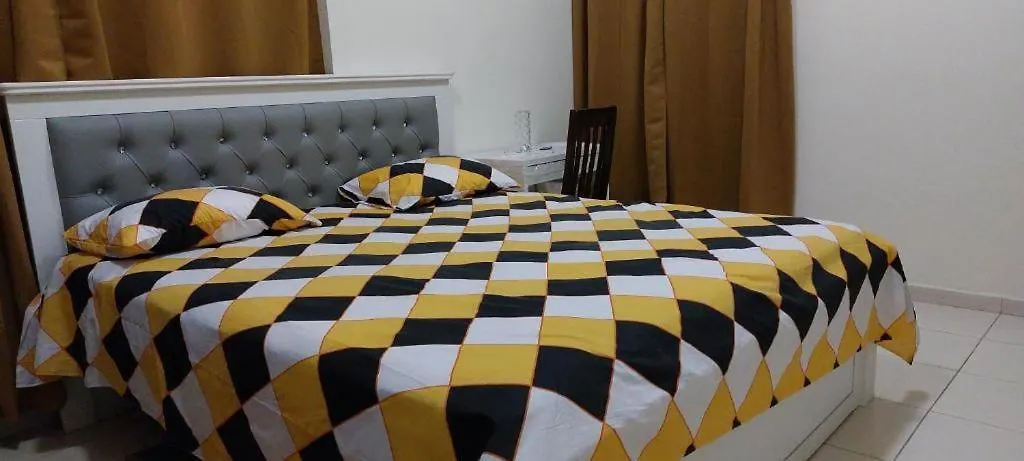Homestay Master Bedroom For Short Stay In Dubai By Mauon Tourism United Arab Emirates
