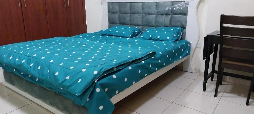 Master Bedroom For Short Stay In Dubai By Mauon Tourism